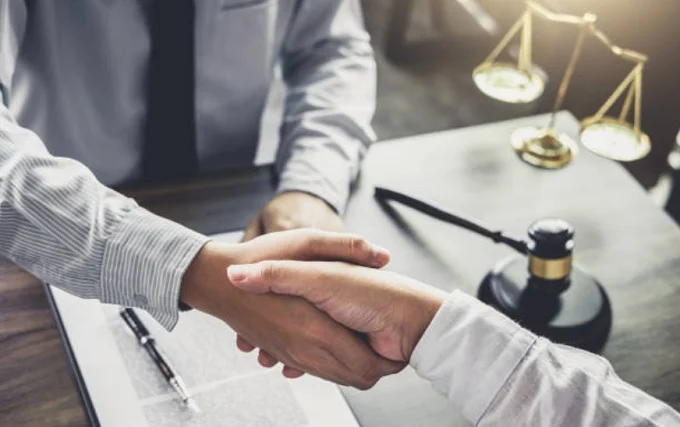 Aeronave taxiando na pista